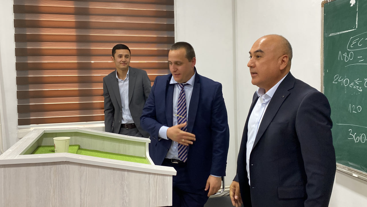 Yevropa ittifoqining 'Erasmus+' loyihasi doirasida universitetimizga Bolgariyaning Varna Iqtisodiyot universiteti vakili Evgeni Raychev tashrifi.